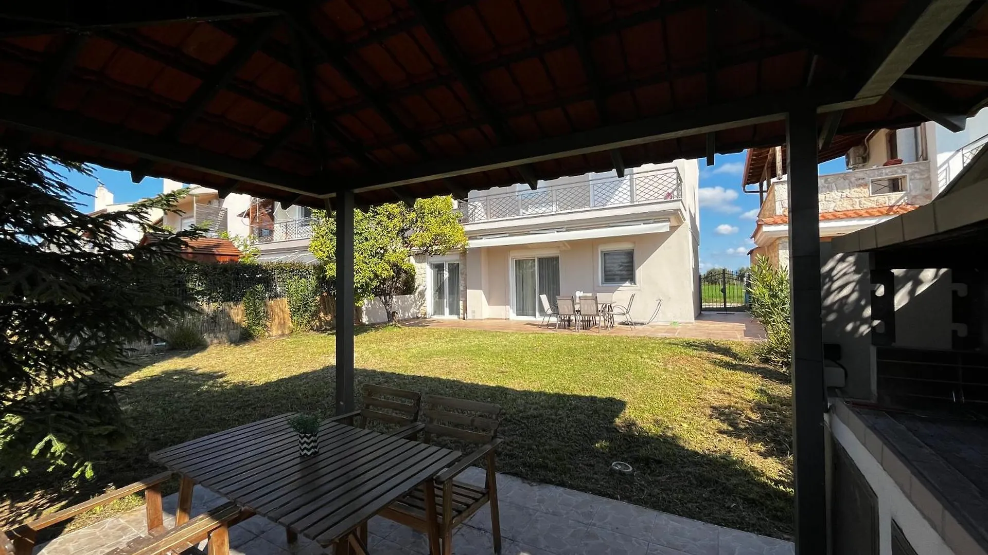 Jordan'S Garden Maisonette Nea Moudania Holiday home