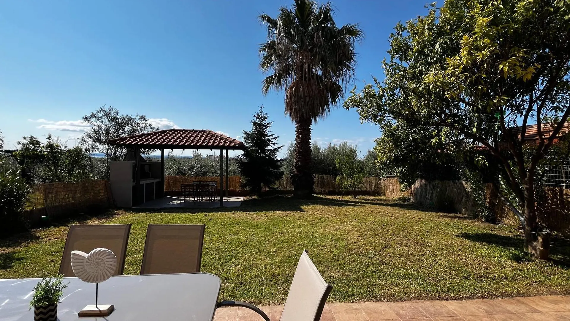 Jordan'S Garden Maisonette Nea Moudania